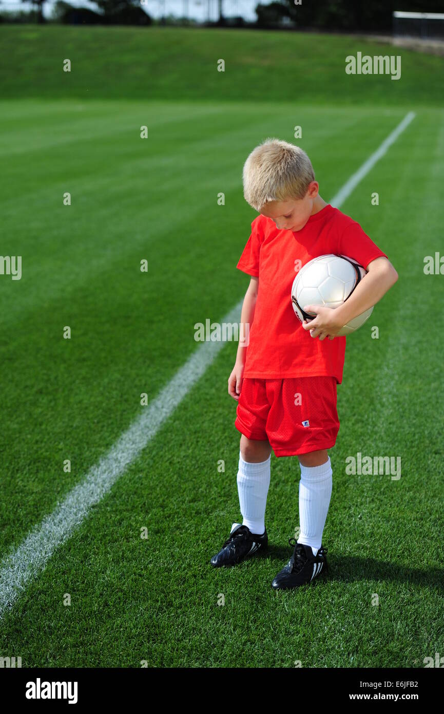 boy-9-10-11-playing-football-futbol-socc