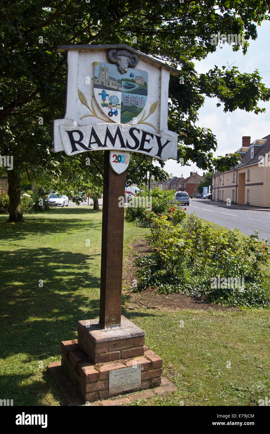 [Image: ramsey-town-sign-and-coat-of-arms-great-...E79JCM.jpg]