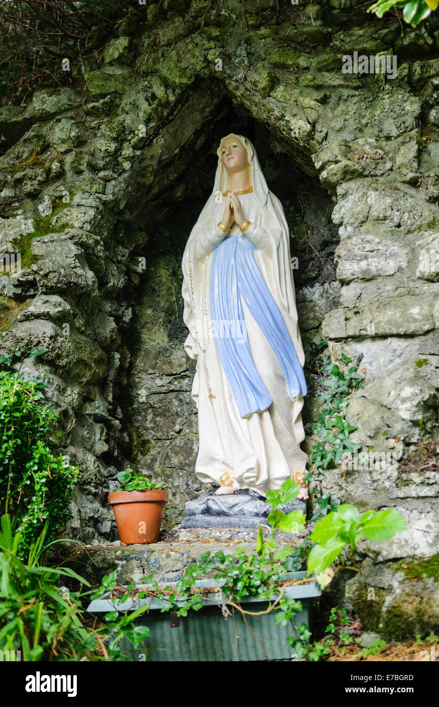 How To Build A Virgin Mary Grotto at Francine Wheeler blog