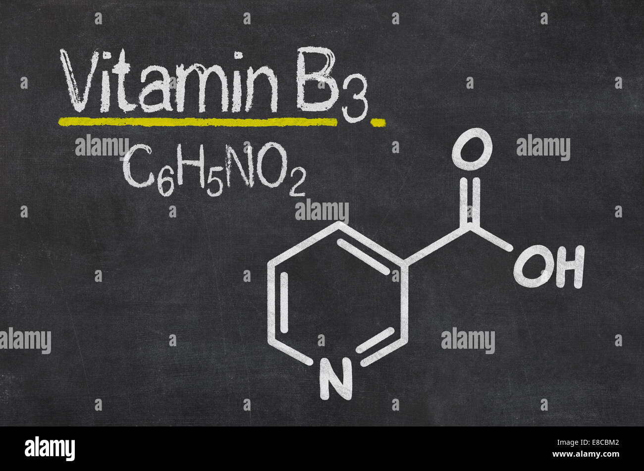 Blackboard with the chemical formula of Vitamin B3 Stock Photo, Royalty