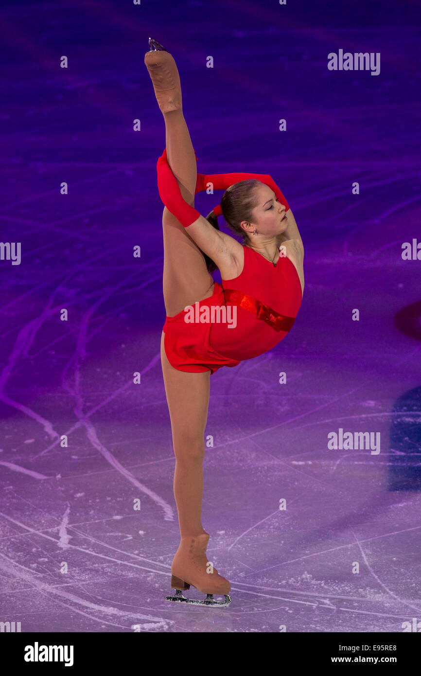 Yulia Lipnitskaia (RUS) performing in the Figure Skating Gala Stock