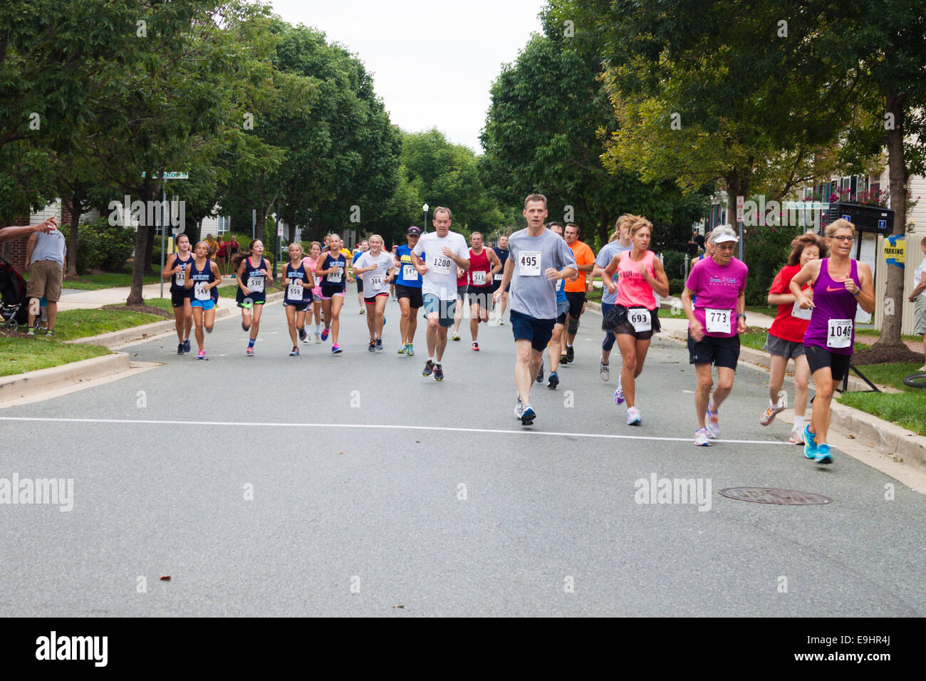 Kentlands/Lakelands 5K Race Stock Photo, Royalty Free Image 74764722