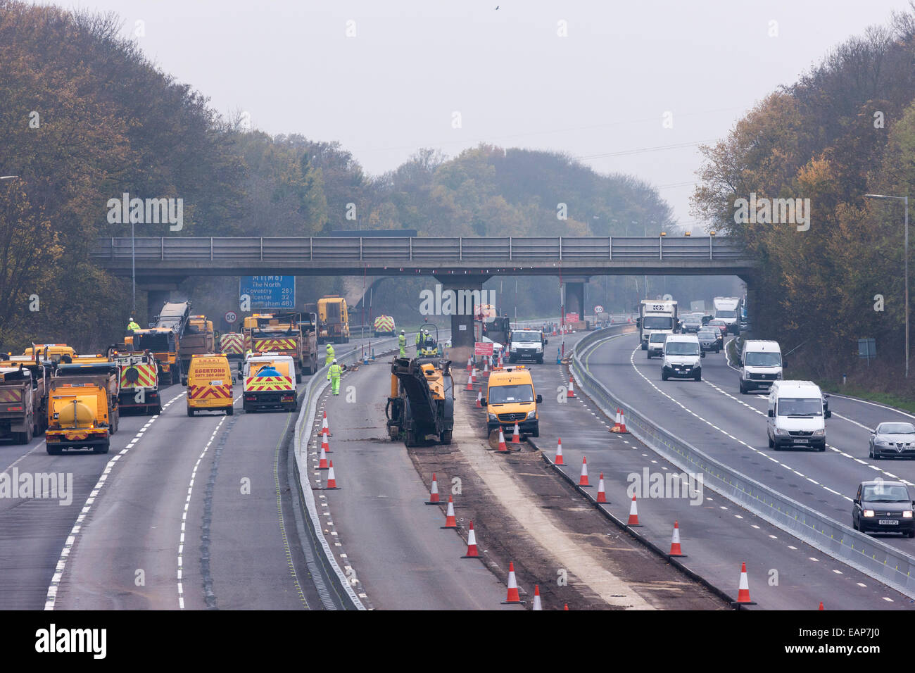 Northampton, Uk. 19th November, 2014. M1 Motorway Closed Northbound