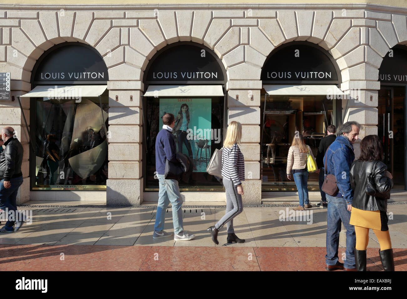 Louis Vuitton store, Verona, Italy, Veneto Stock Photo, Royalty Free Image: 75568070 - Alamy