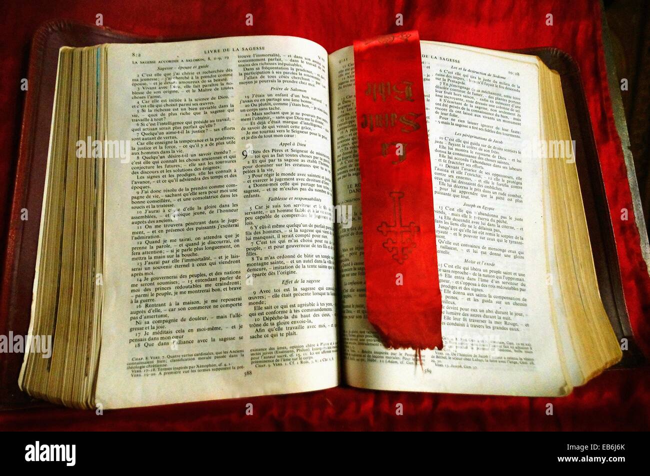 The Holy Bible in French, religion, ChristianRoman Catholic Stock