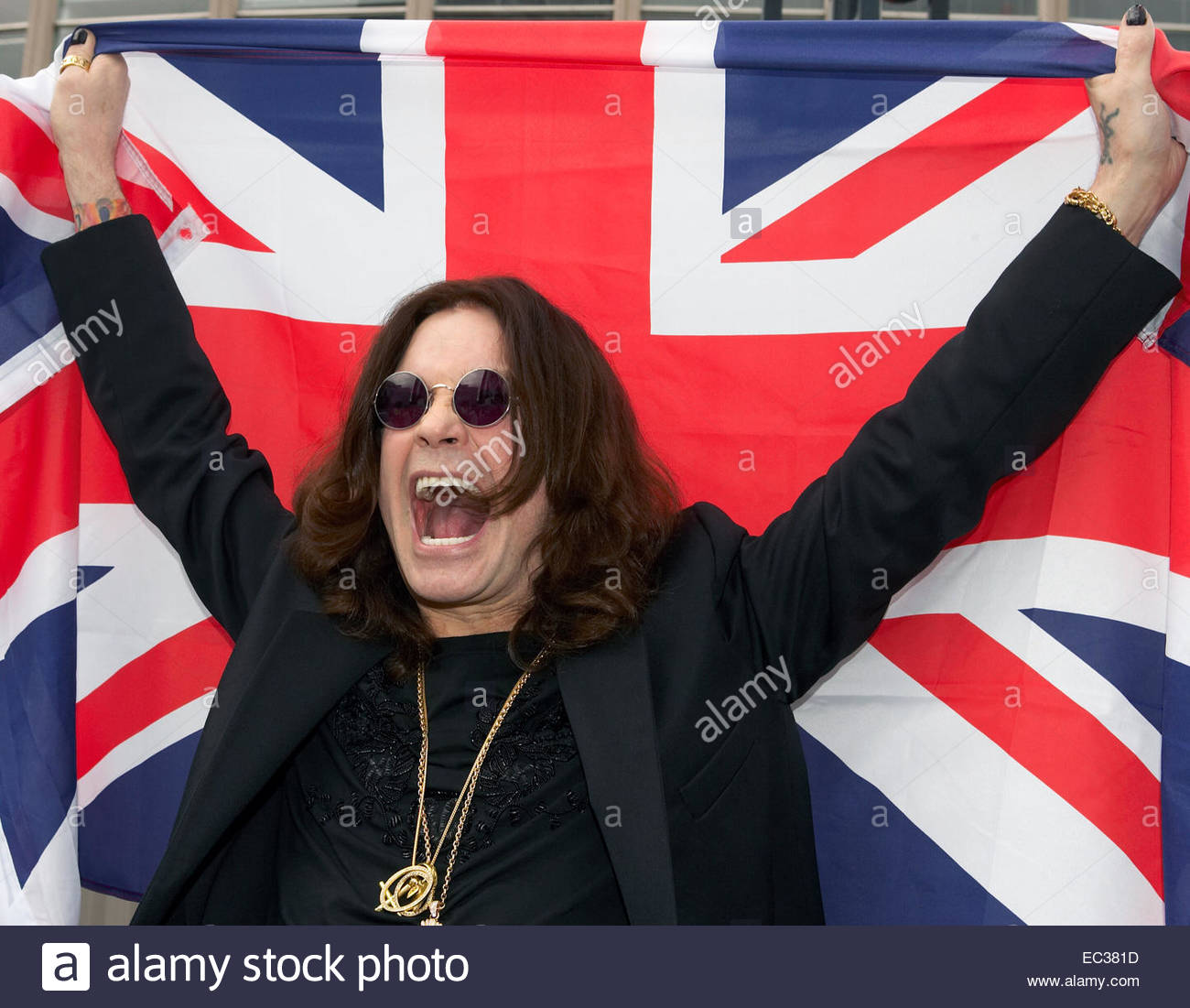 was ozzy osbourne the lead singer in black sabbath