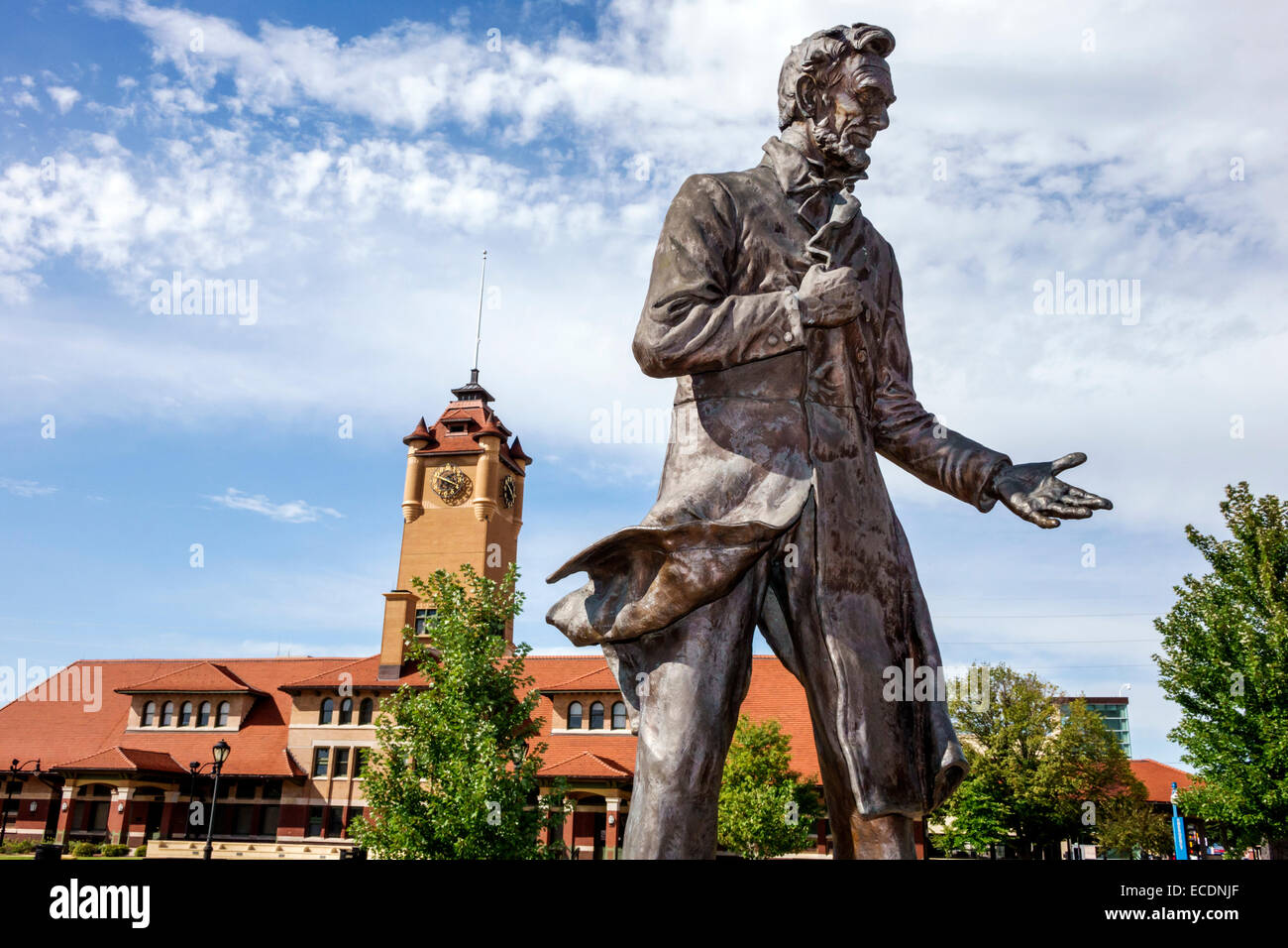 Springfield Illinois Union Square Park statue Abraham Lincoln statue