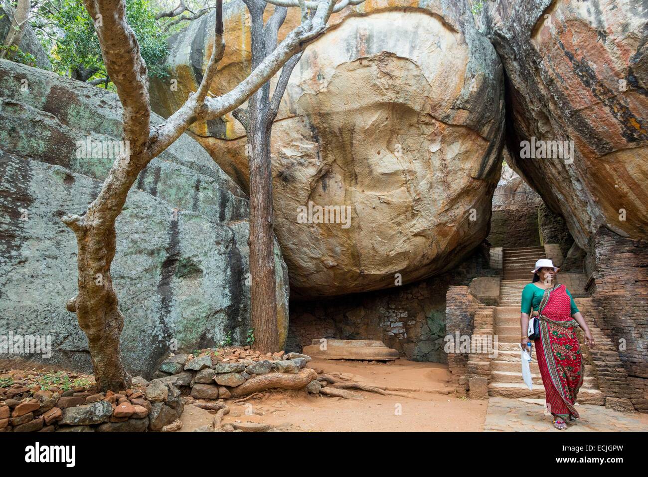 matale sri lanka essay Matale, sri lanka three integrated and the second centre was set up with funds from the government of sri lanka through the national pilisaru murugan photo essay. matale sri lanka essay Matale, sri lanka three integrated and the second centre was set up with funds from the government of sri lanka through the national pilisaru murugan photo essay.