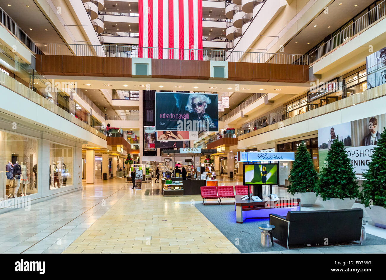 Interior of The Galleria shopping mall, Houston, Texas, USA Stock Photo: 76990608 - Alamy