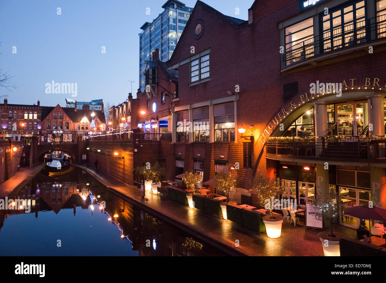 Restaurants and bars along the canal at Brindleyplace in Birmingham