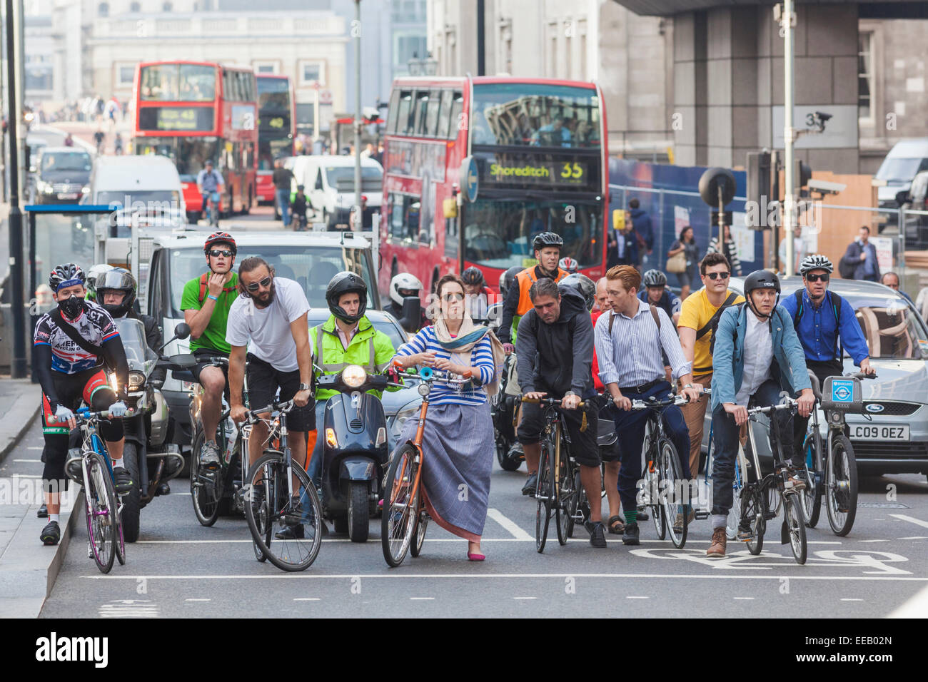 england-london-city-of-london-cyclists-E