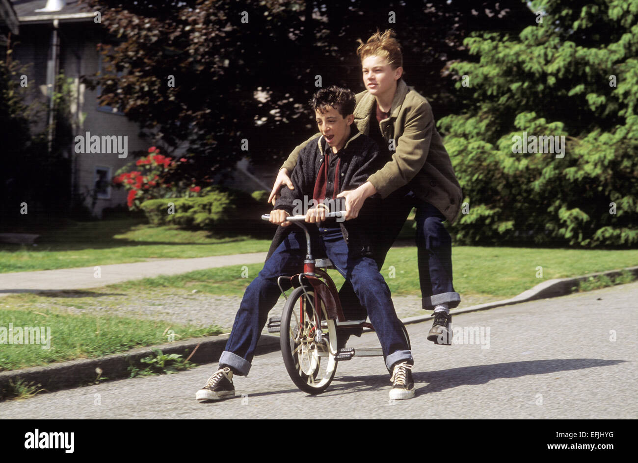 JONAH BLECHMAN LEONARDO DICAPRIO THIS BOY S LIFE 1993 Stock Photo Jonah blechman leonardo dicaprio this boy s life 1993 stock photo
