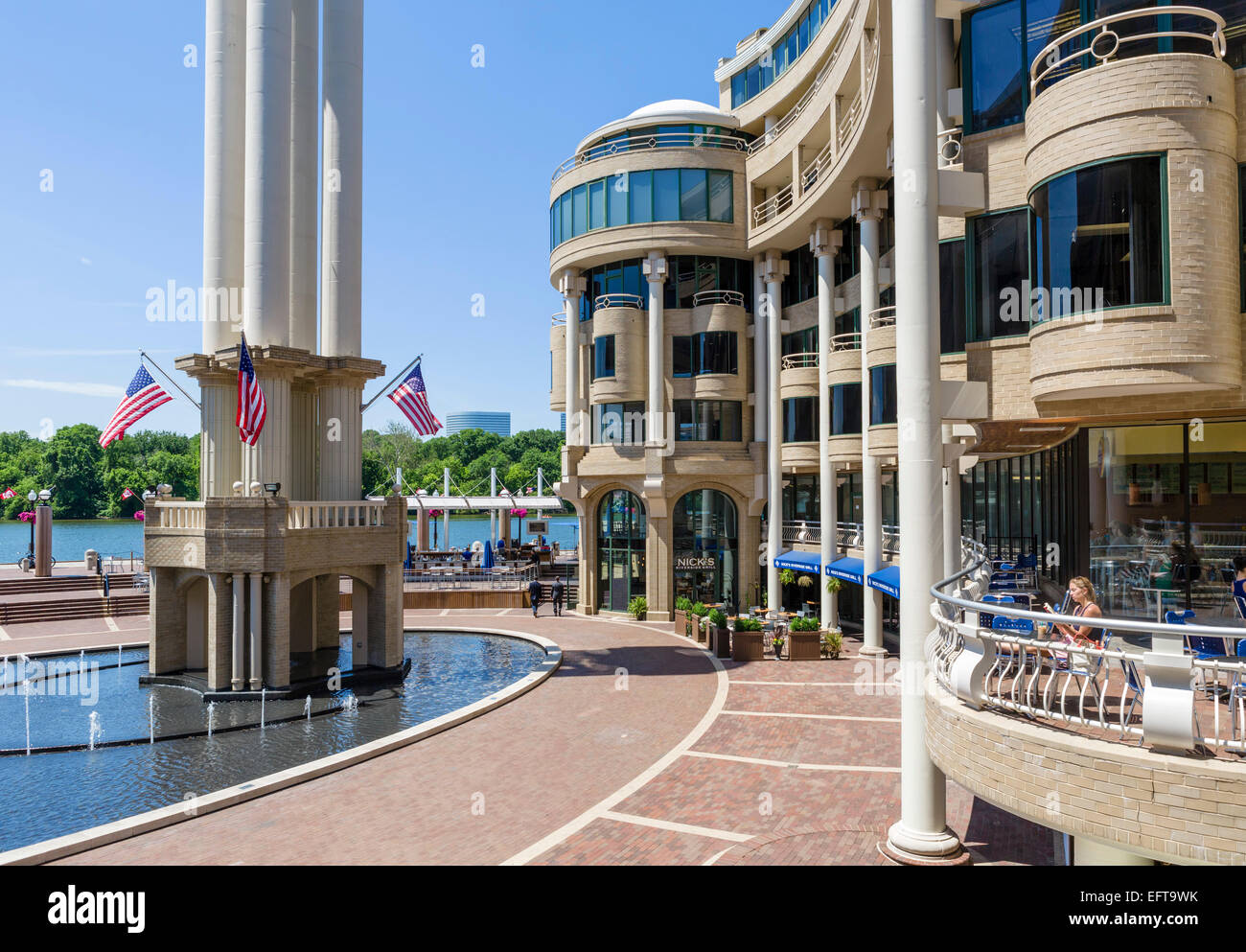 Waterfront Cafes And Restaurants In The Washington Harbor Stock Photo waterfront-cafes-and-restaurants-in-the-washington-harbor-stock-photo