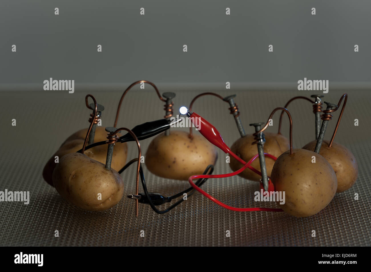 alternative energy source electrical current of potato arranged is