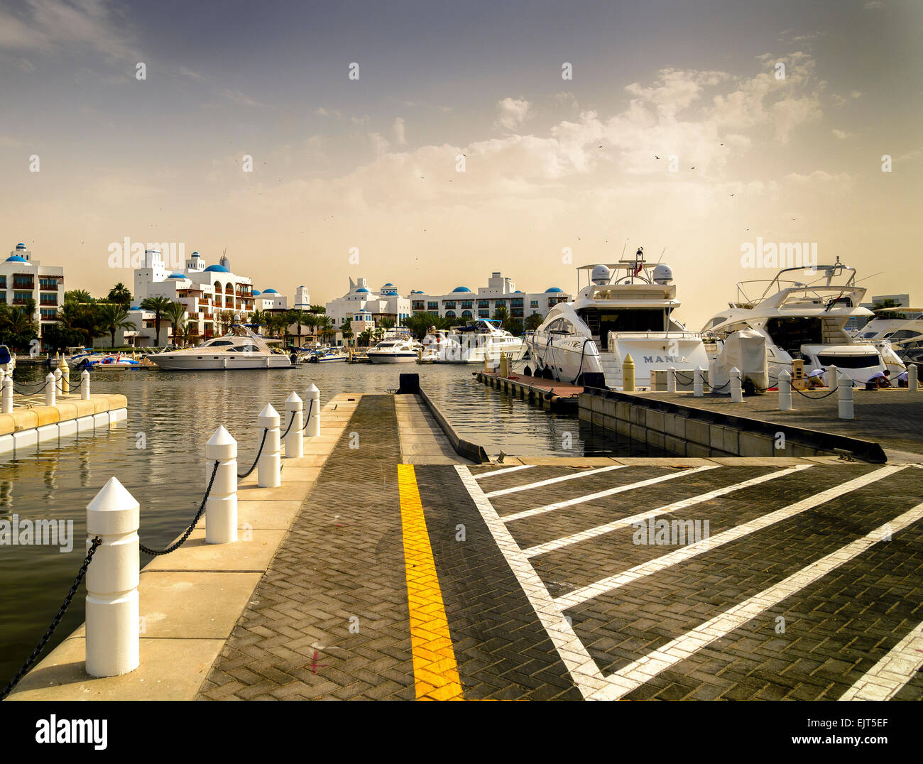 Dubai Creek Golf Yacht Club Dubai Uae Stock Photo Alamy