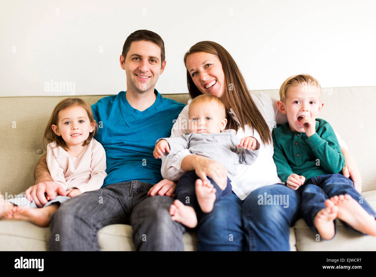 2 or 3 kids 2. Bedtime Stories. With three kids, however, such swaps are all the more rare and difficult -- naturally, foisting your three on parents of two brings about a sense of guilt. No problem, you think. Just seek out other parents of three!