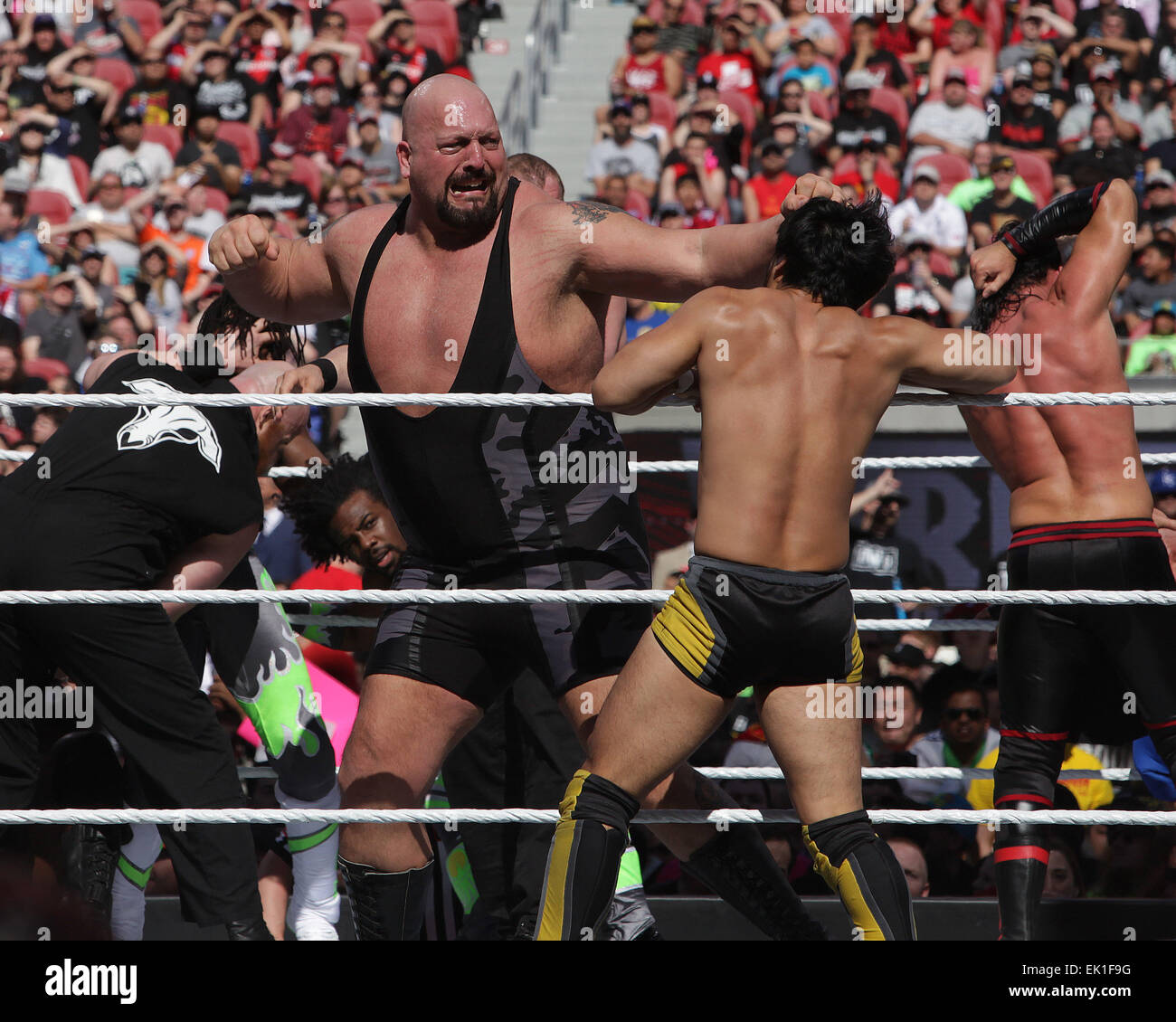 santa-clara-california-usa-29th-mar-2015-hideo-itami-and-big-show-EK1F9G.jpg