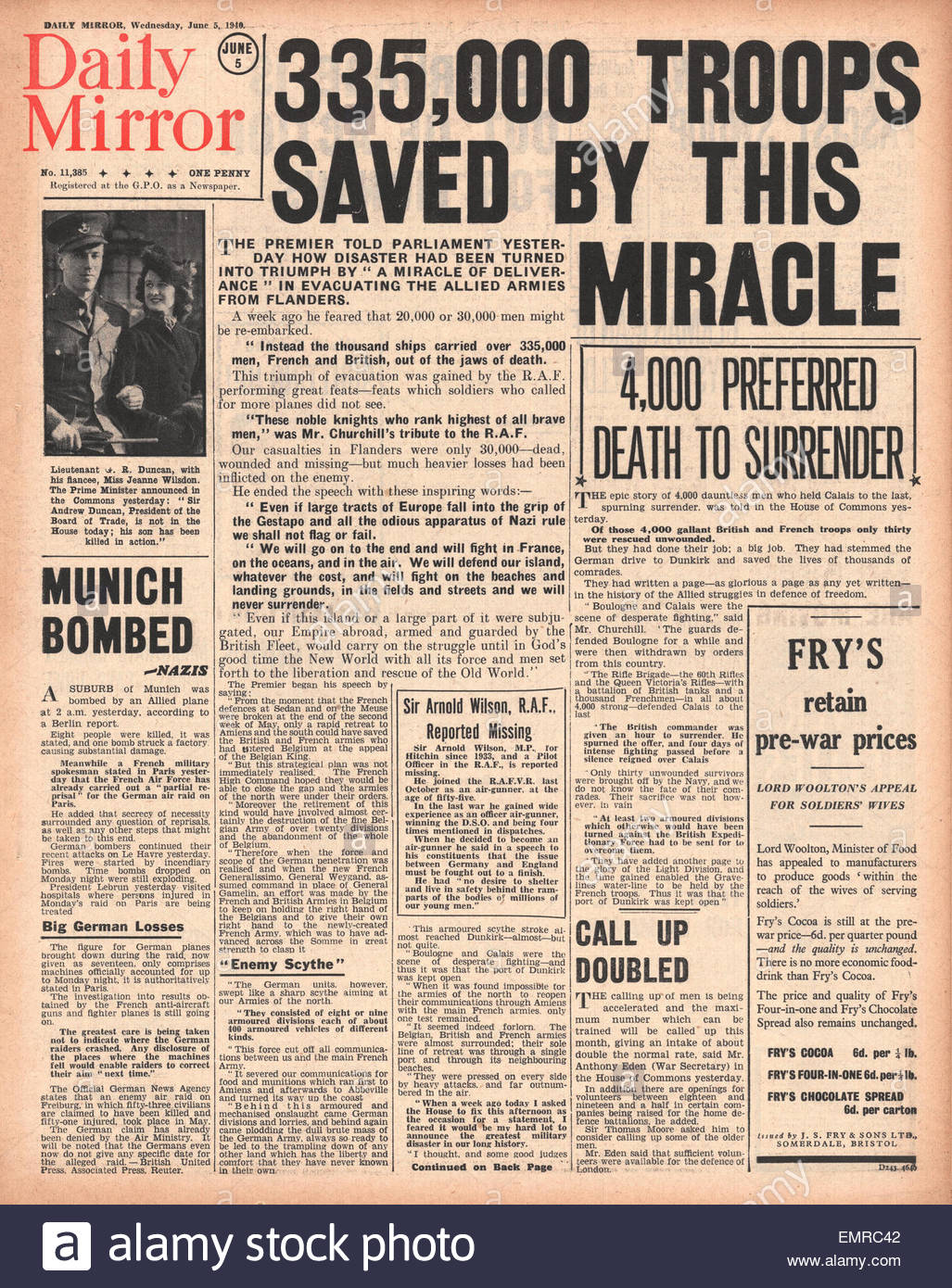 1940 front page Daily Mirror 335,000 troops rescued from Dunkirk Stock