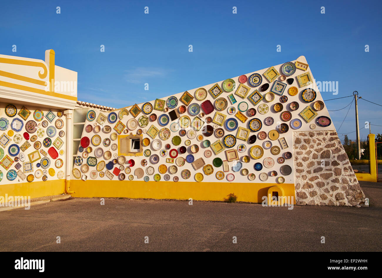 Portugal, Algarve, Sagres, wall with traditional Portuguese ceramics Stock Photo, Royalty Free Argila Artesanato Onde Comprar ~ Portugal, Algarve, Sagres, wall with traditional Portuguese ceramics Stock Photo, Royalty Free