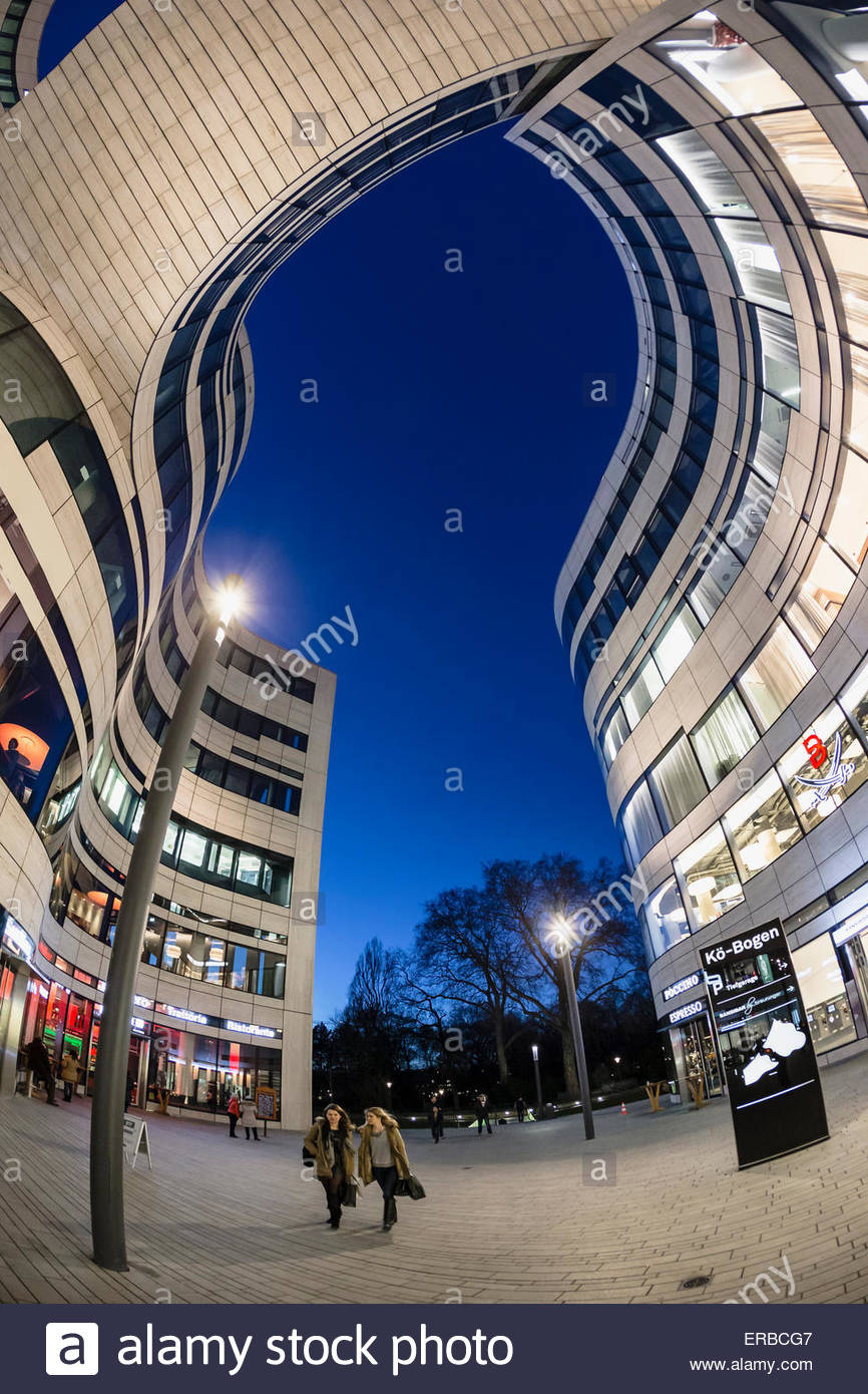 Duesseldorf germany kö bogen office shopping complex luxury arcade centre curved design daniel libeskind architect