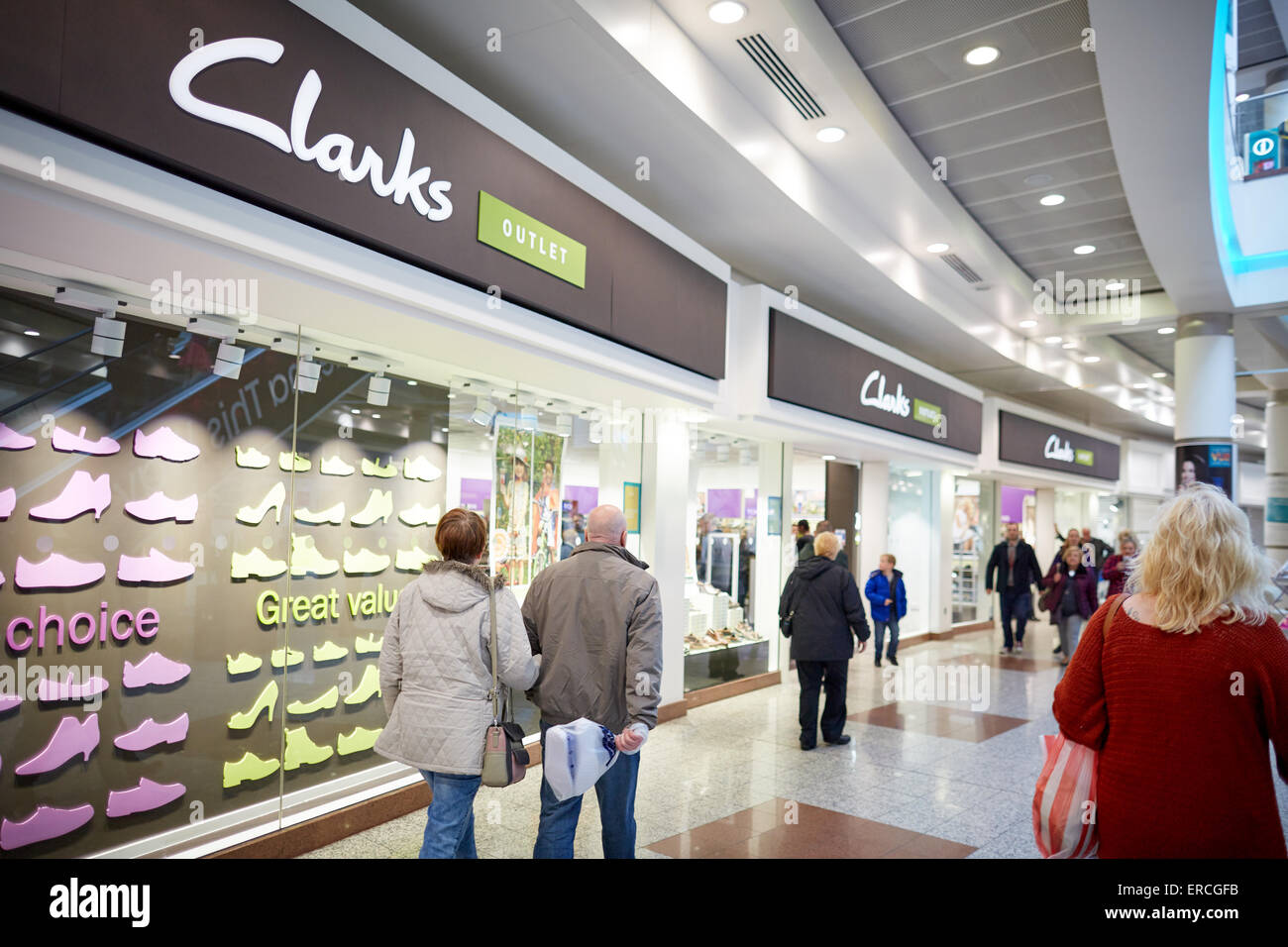 clarks shoe outlet store locator