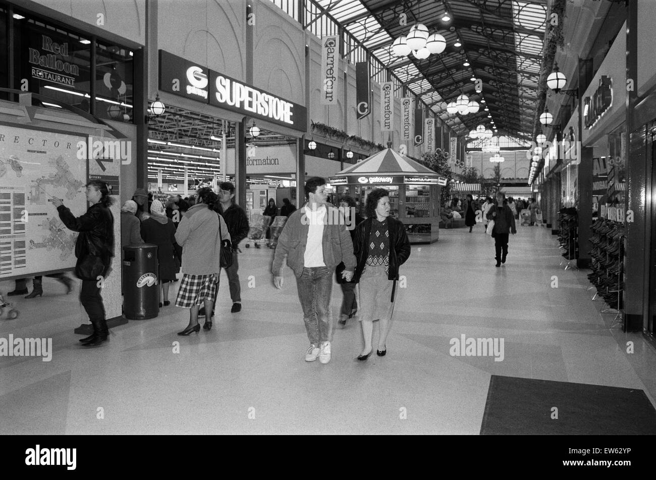 clarks merry hill opening times