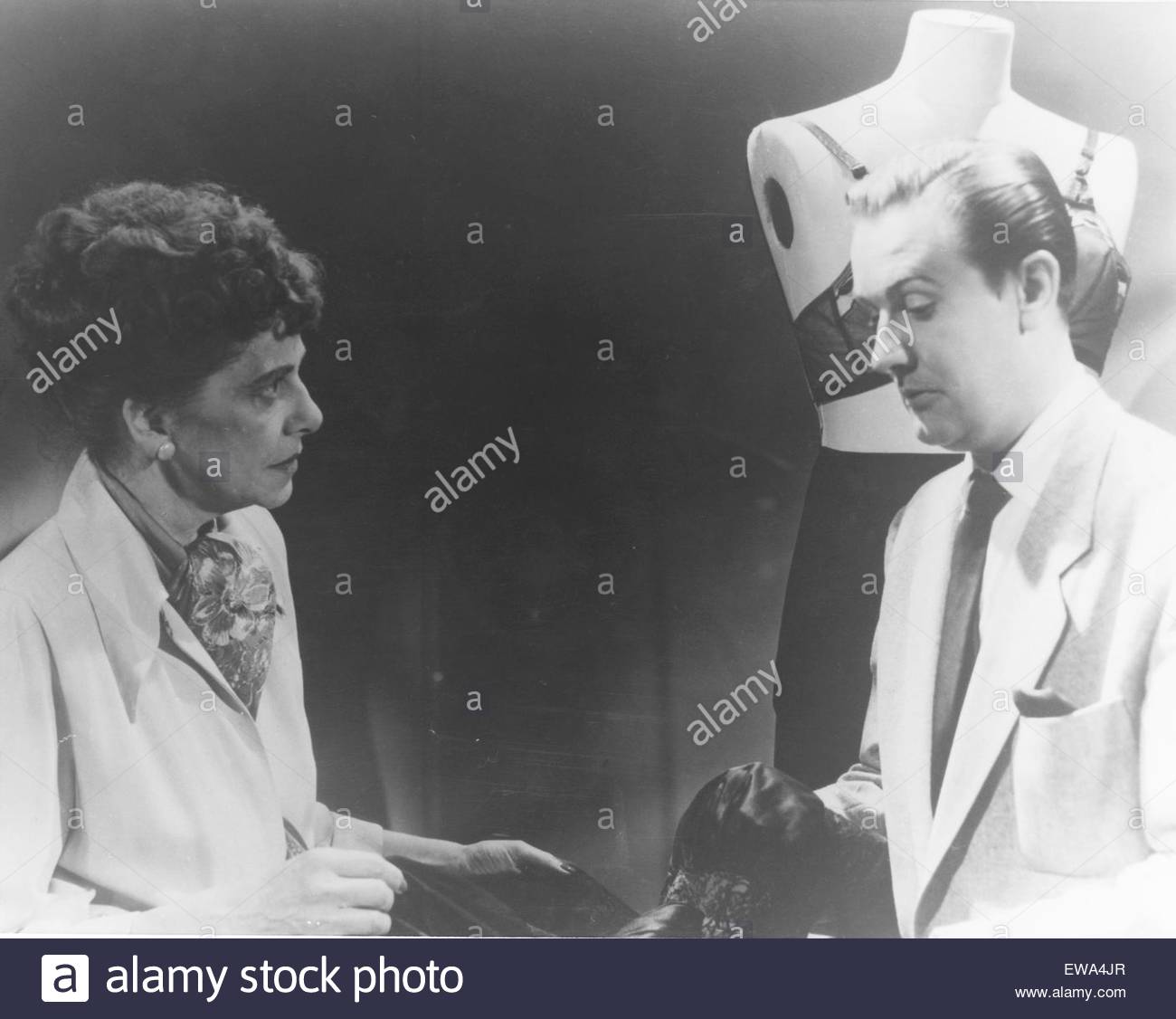 GLEN OR GLENDA (1953) directed by Ed Wood. Courtesy Granamour Weems Stock Photo, Royalty Free GLEN OR GLENDA (1953) directed by Ed Wood. Courtesy Granamour Weems Stock Photo, Royalty Free