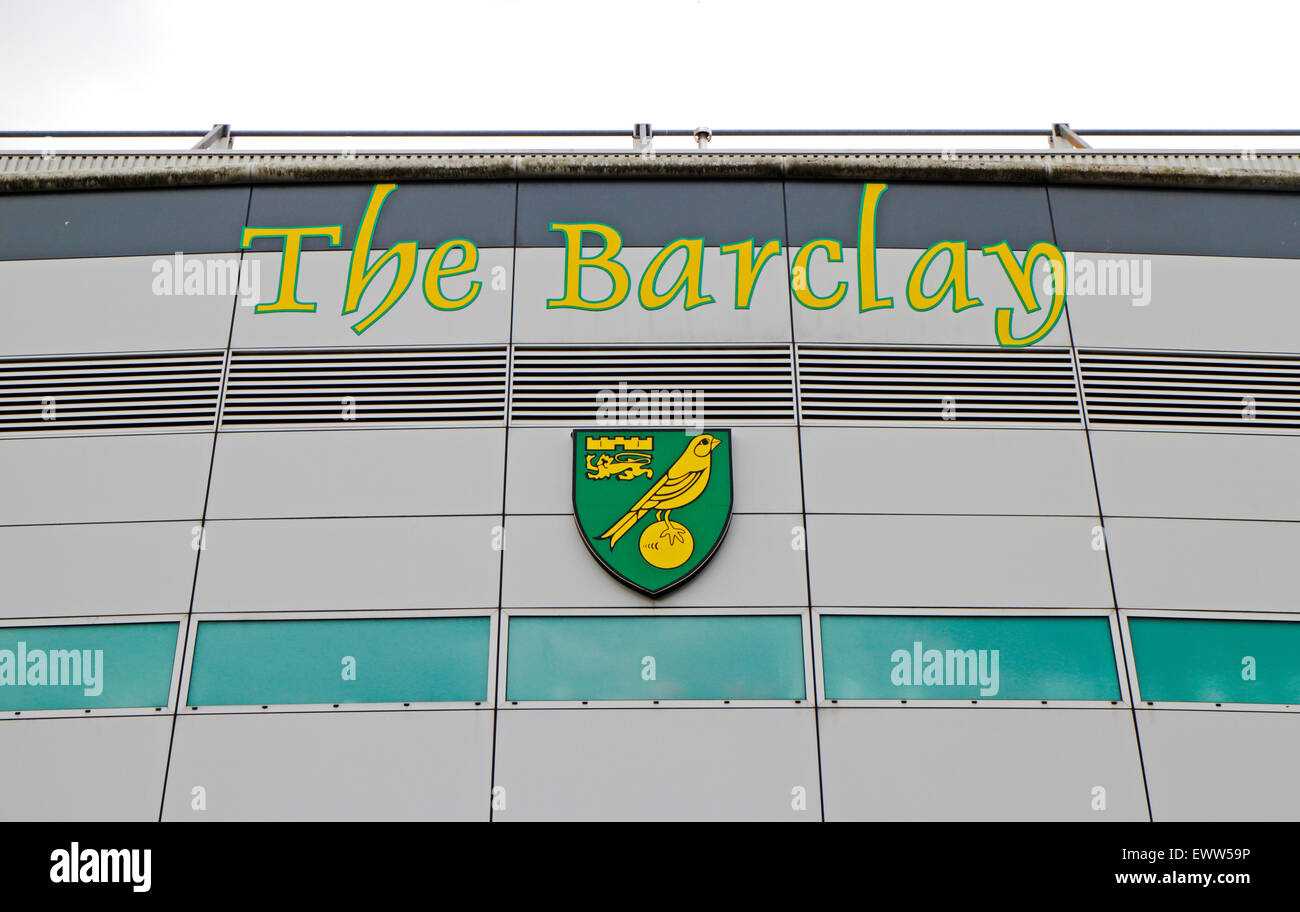 sign-of-the-barclay-stand-and-club-badge-at-the-carrow-road-ground-EWW59P.jpg