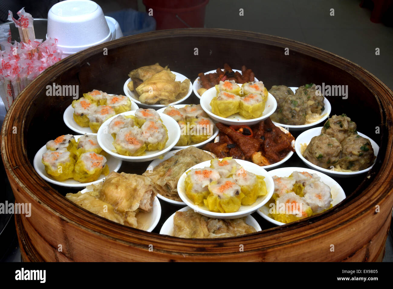 Dim Sum Steam Steamer Hong Kong Chinese Out to Go Restaurant Fast Stock