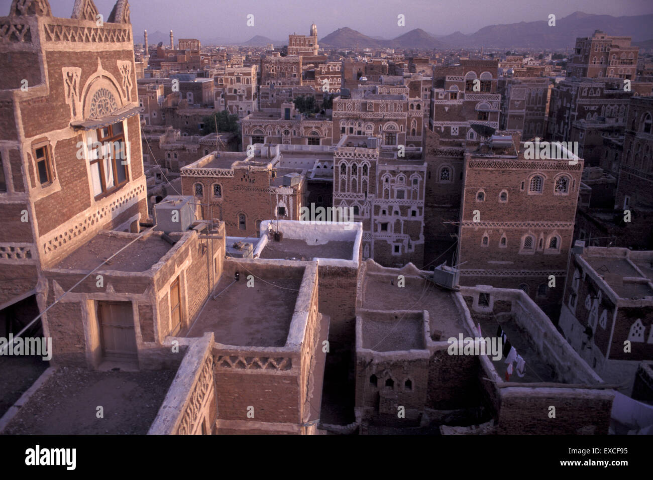 old-city-of-sanaa-skyline-at-sunset-with