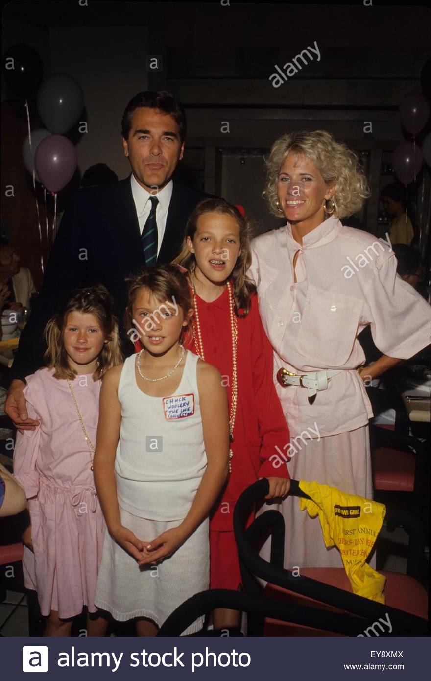 CHUCK WOOLERY with Teri Voolery and daughters 1987.f4069. (Credit Stock Photo, Royalty Free