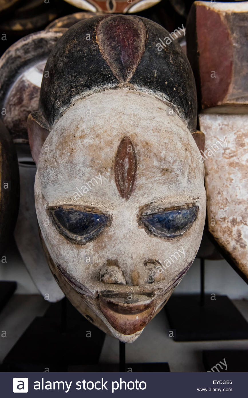 African Masks, Amatuli Fine Art, Johannesburg, South Africa Stock Photo