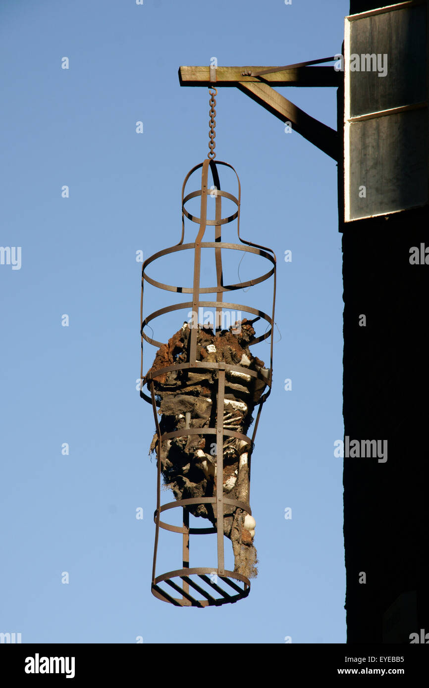 United Kingdom England Reproduction Of Gibbet Containing Corpse united-kingdom-england-reproduction-of-gibbet-containing-corpse