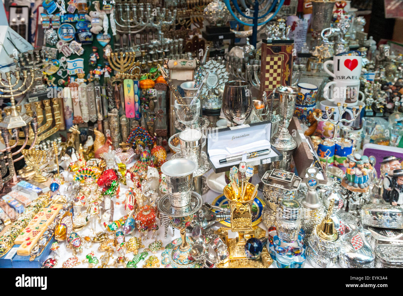 Israel, Tel Aviv, judaica tourist gift shop Stock Photo 85856908 Alamy