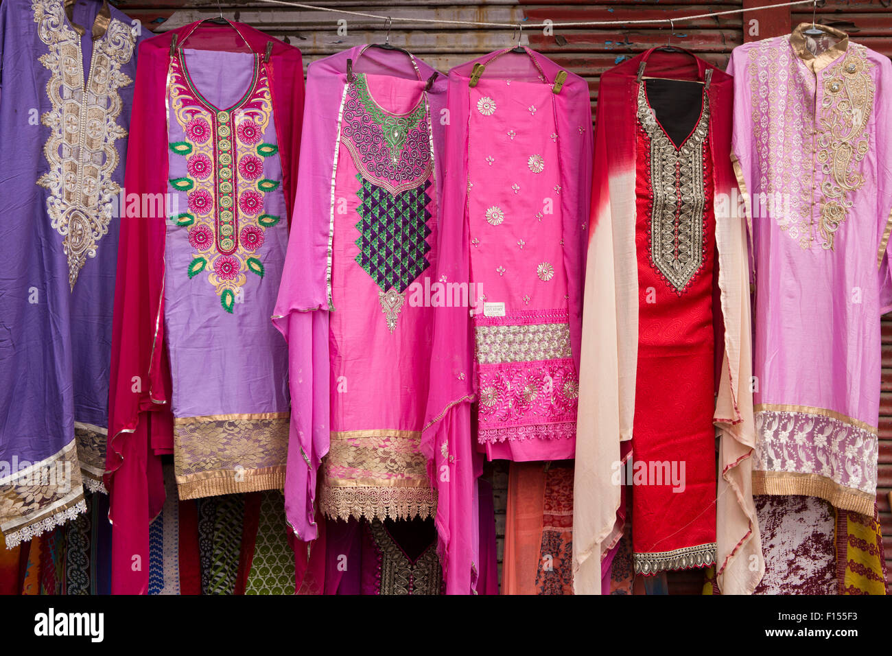 India, Jammu & Kashmir, Srinagar, Hazratbal, colourfully dyed women’s