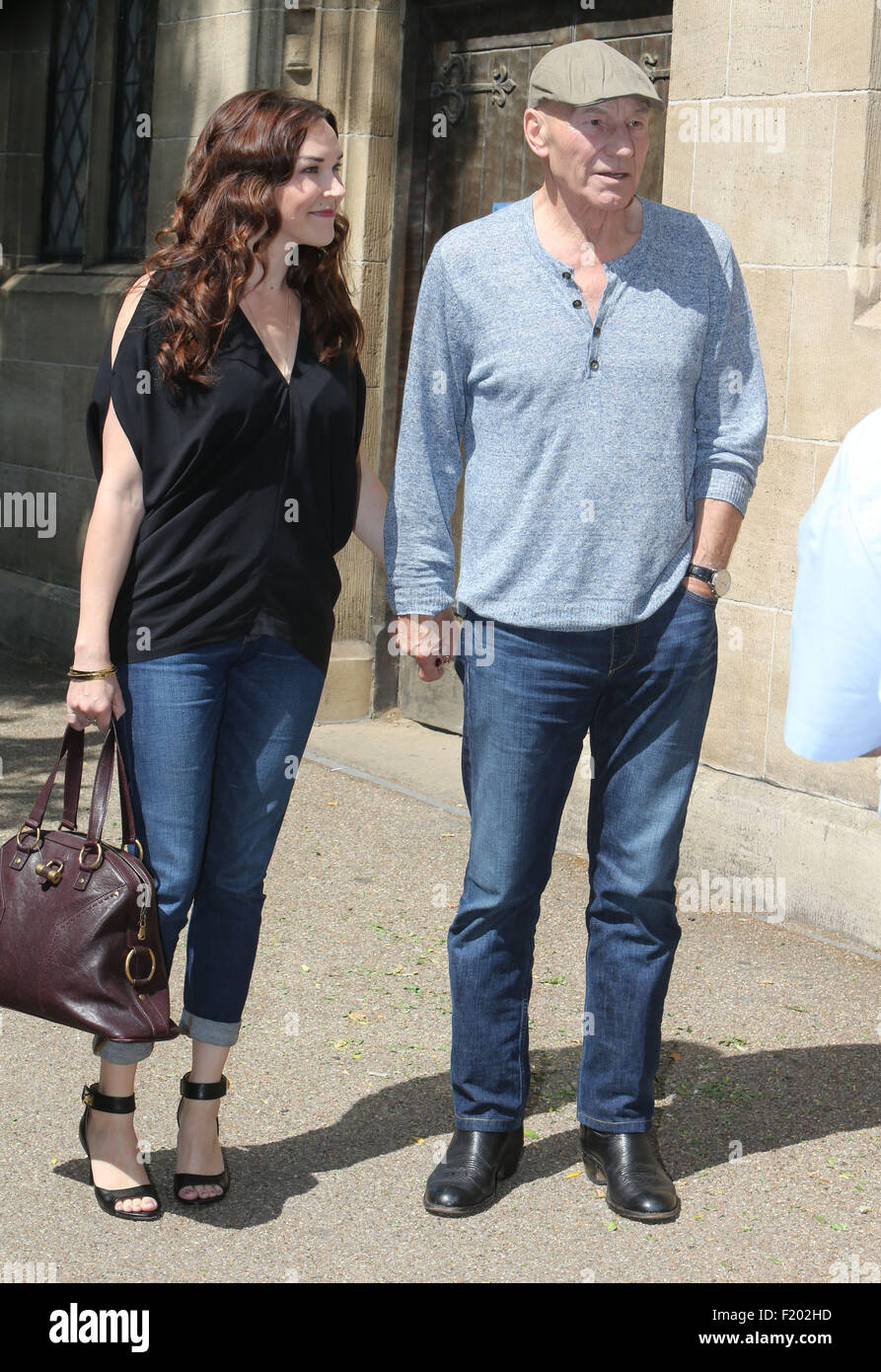 patrick stewart wife photo sir patrick stewart and his wife sunny ozell outside the patrick stewart wife photo sir patrick stewart and his wife sunny ozell outside the
