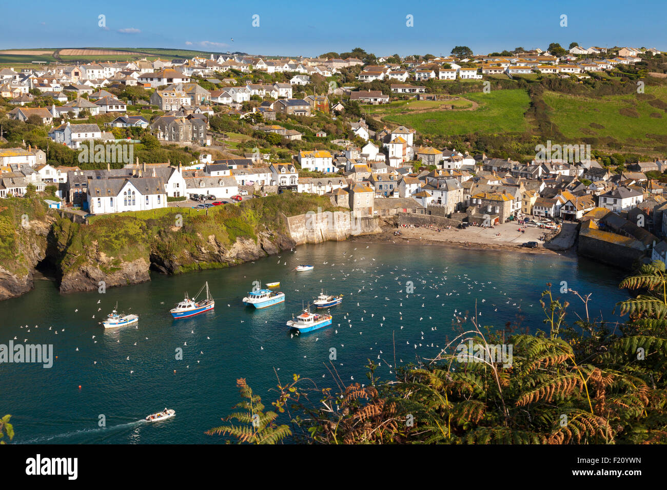 Port Isaac, Cornwall, England, U.K. 9th September 2015. A warm sunny