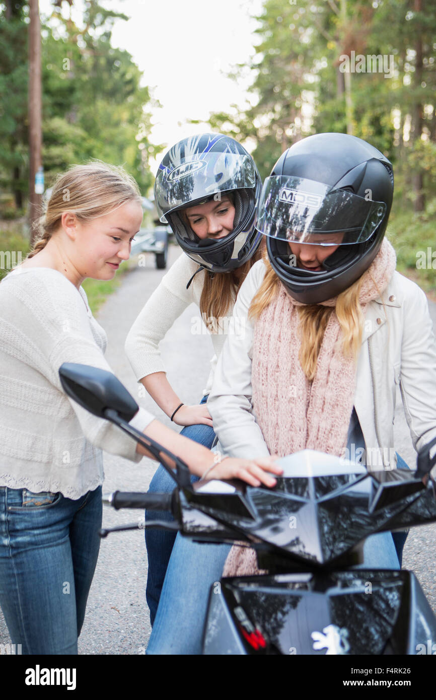 Sweden Sodermanland Nacka Three Girls 14 15 With Motor Scooter Sweden Sodermanland Nacka Three Girls 14 15 With Motor Scooter
