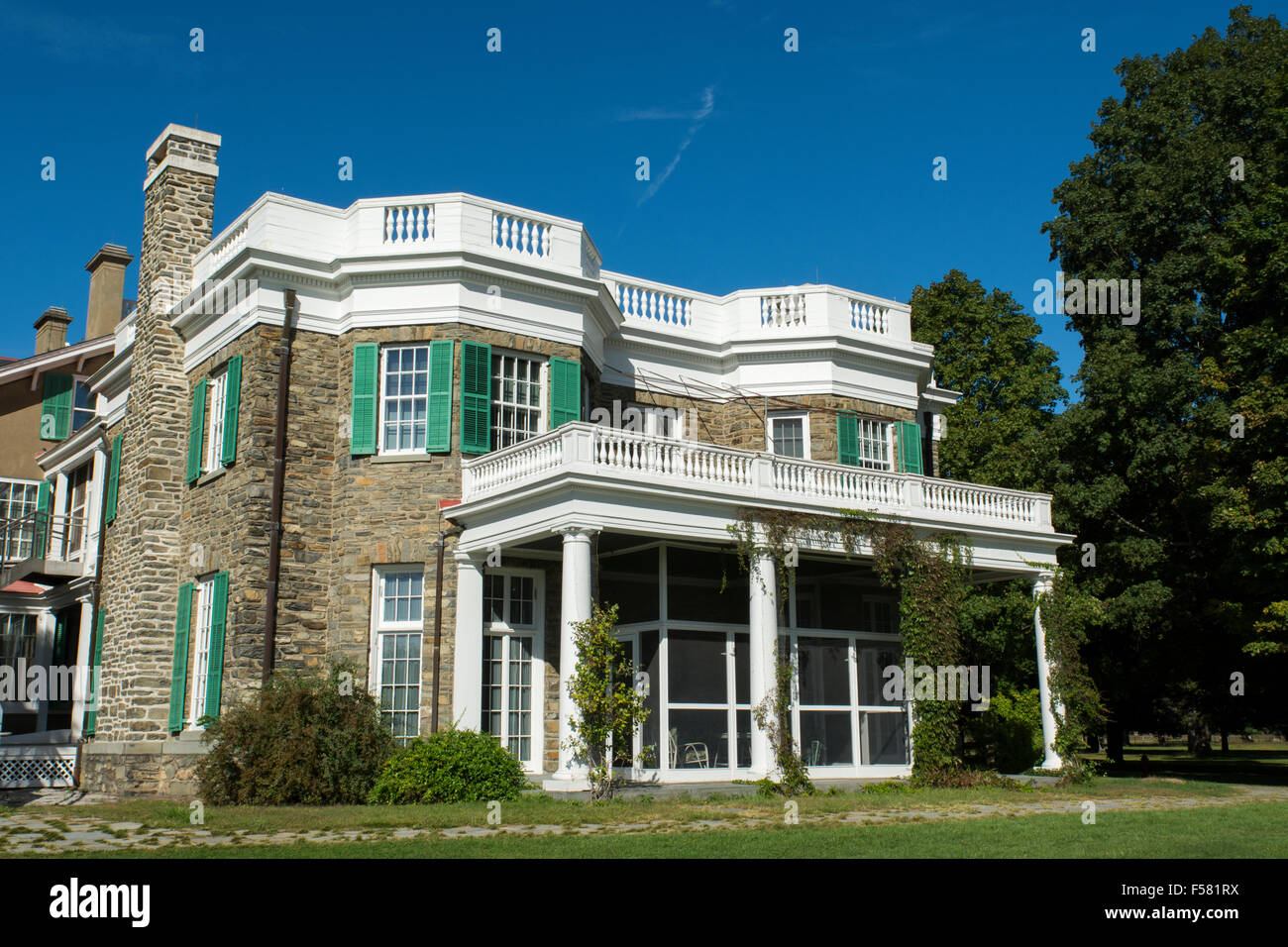 new hyde park dating site Personal ads for new hyde park, ny are a great way to find a life partner, movie date, or a quick hookup personals are for people local to new hyde park, ny and are for ages 18+ of either sex. new hyde park dating site Personal ads for new hyde park, ny are a great way to find a life partner, movie date, or a quick hookup personals are for people local to new hyde park, ny and are for ages 18+ of either sex.