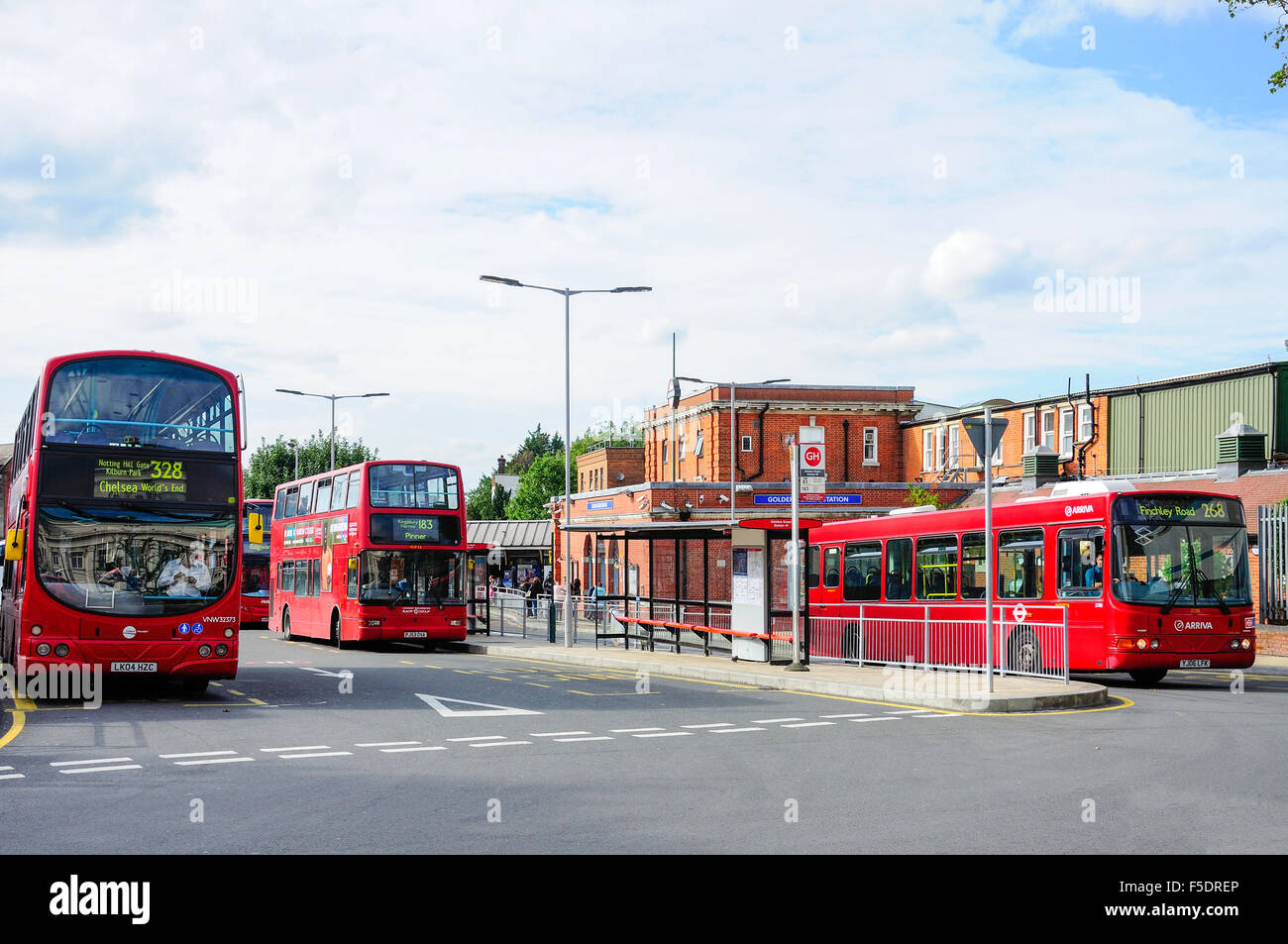 Golders Green Bus Station, Golders Green, London Borough of
