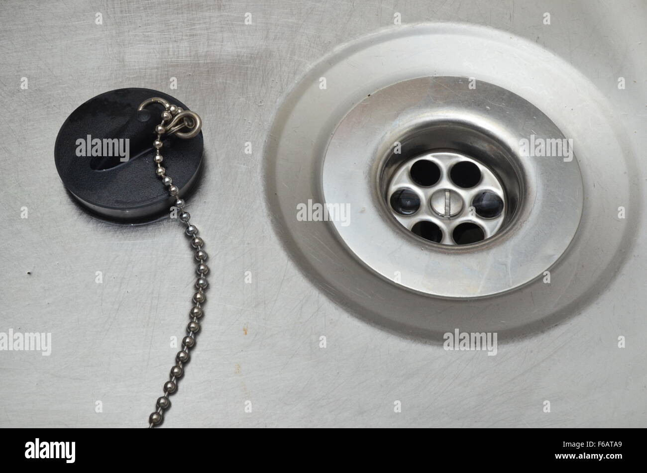 kitchen sink plug hole