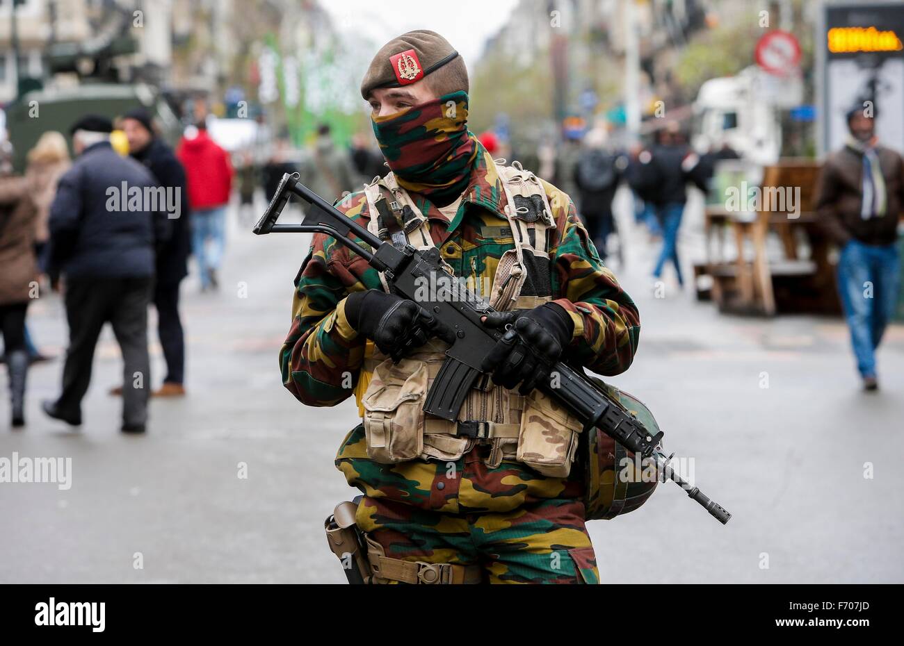 Anyone recognize these vests? Belgian Army : r/airsoft