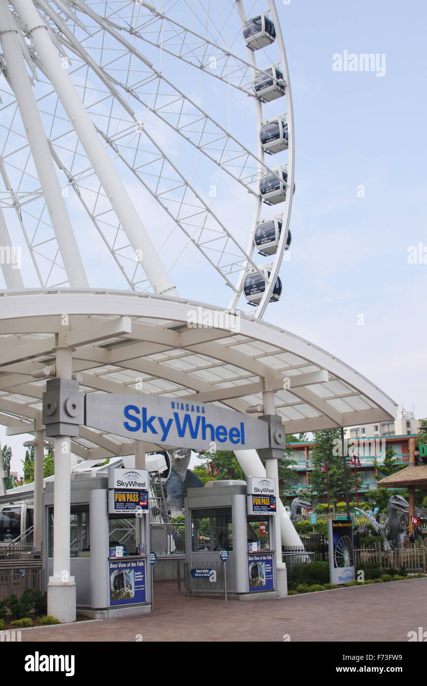 Niagara Skywheel Ferris Wheel Clifton Hill Tourist Area Niagara