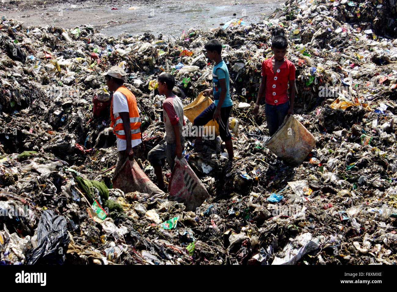 recycling of non biodegradable waste In an urban setup solid waste is chiefly plastic and metal from food packing and beverages containers that are non-biodegradable non-biodegradable waste is a type of waste that cannot be broken down into its base compounds by micro a south african recycling company, extrupet (pvt. recycling of non biodegradable waste In an urban setup solid waste is chiefly plastic and metal from food packing and beverages containers that are non-biodegradable non-biodegradable waste is a type of waste that cannot be broken down into its base compounds by micro a south african recycling company, extrupet (pvt.
