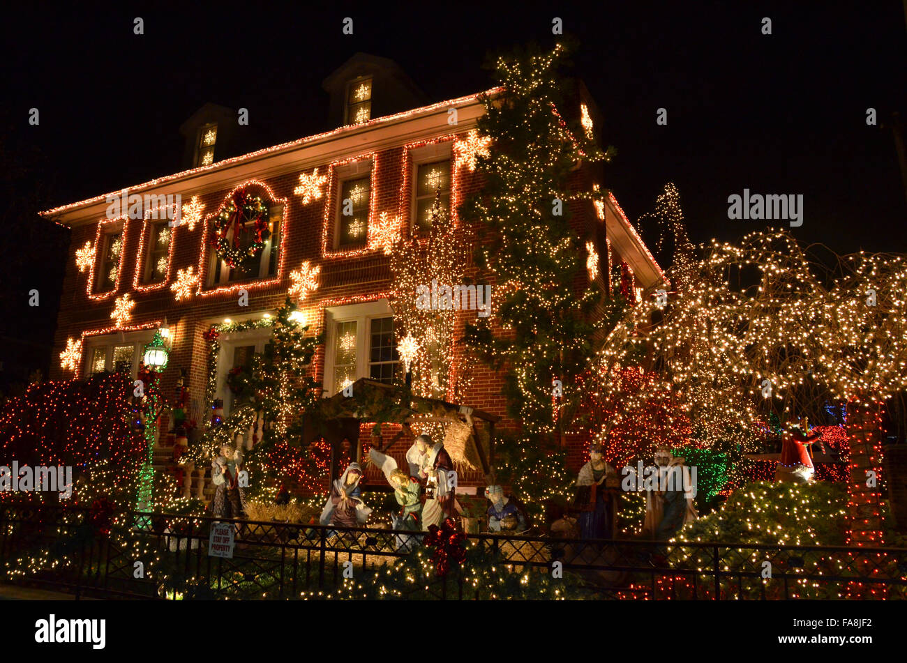 dyker heights brooklyn christmas lights 2015 december houses trees
