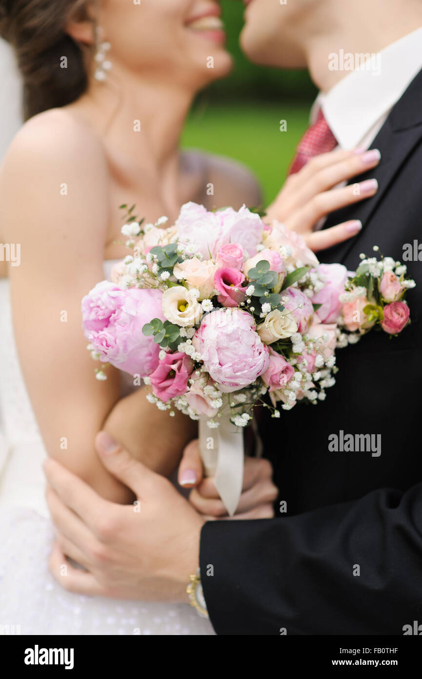 A Bride And Groom Kissing On Their Wedding Day Stock Photo Alamy