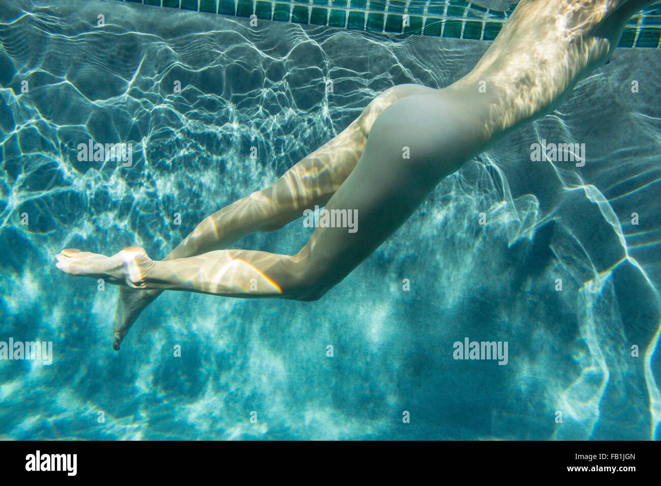 Nude Swimming Women Pic 83