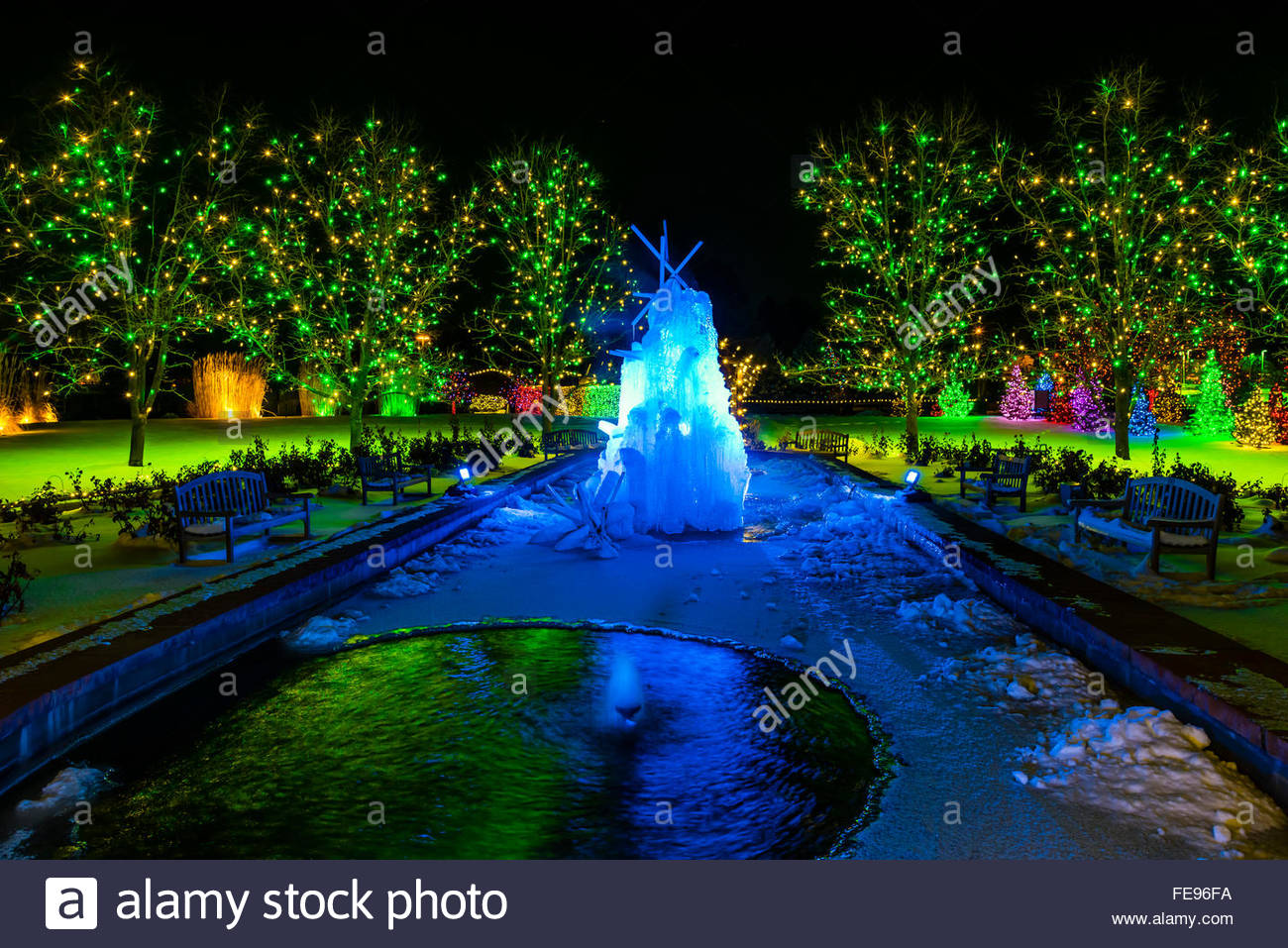 a frozen water fountain a hudson christmas holiday light a frozen water fountain a hudson christmas holiday light