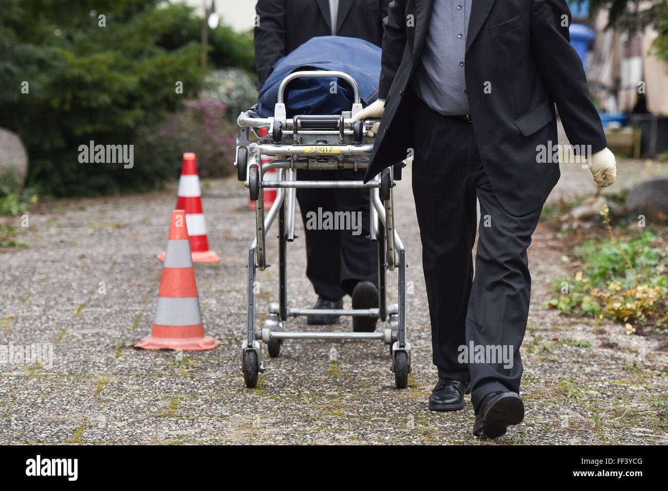 AlsbachHaehnlein, Germany. 10th Feb, 2016. Funeral home employees