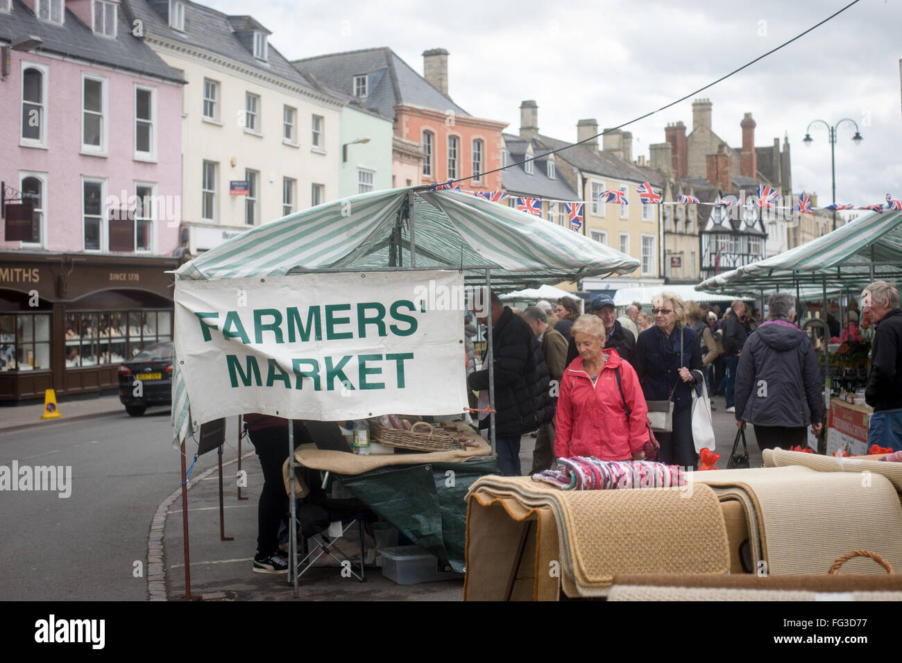 Farmers market in Market town of Cirencester, Cotswolds UK Stock Photo